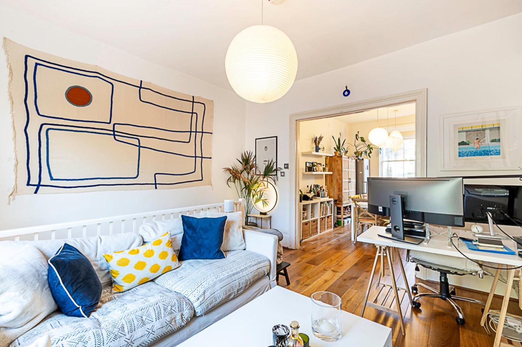 Appartement Colourful And Cosy In De Beauvoir Town Londen