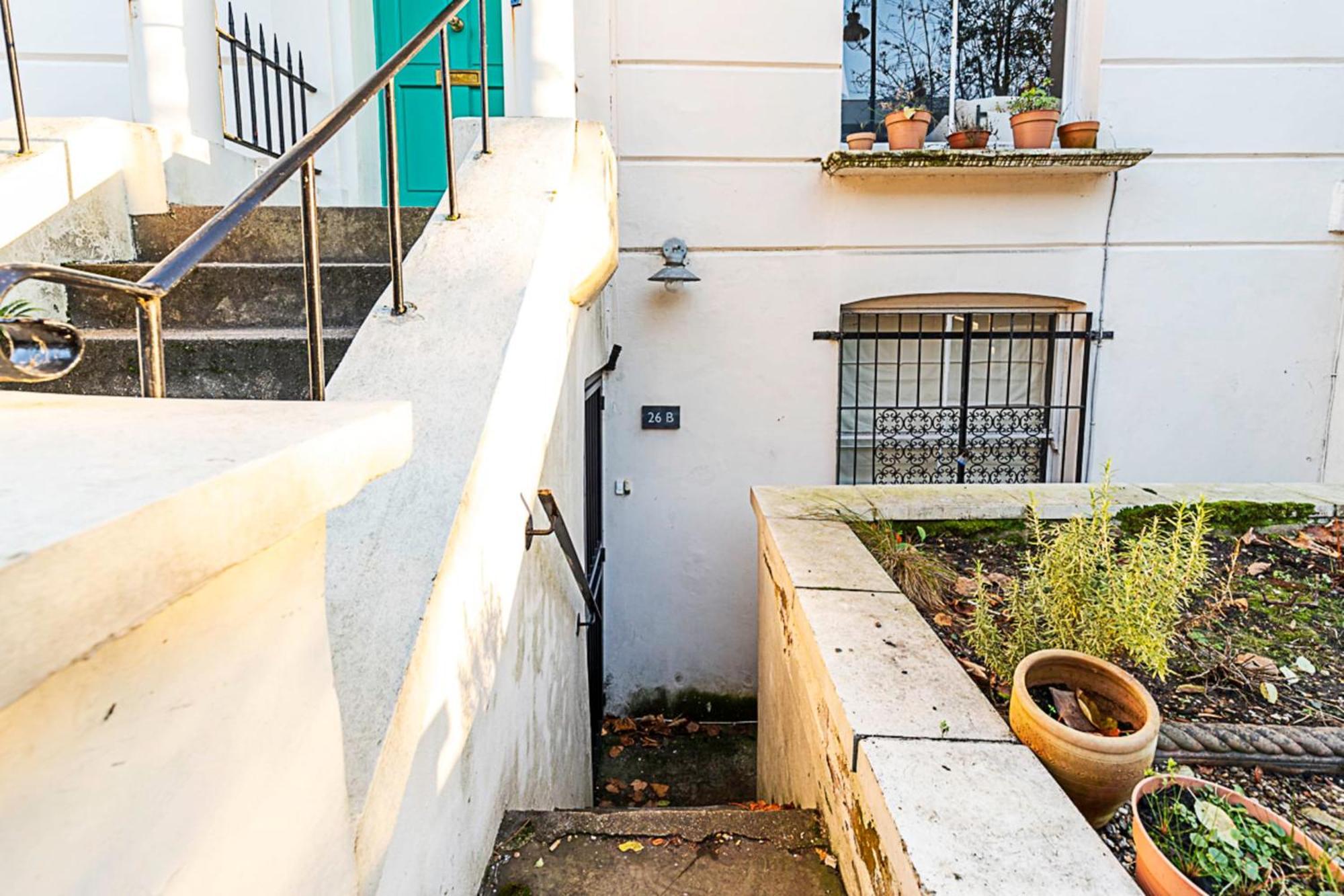 Colourful And Cosy In De Beauvoir Town Appartement *
